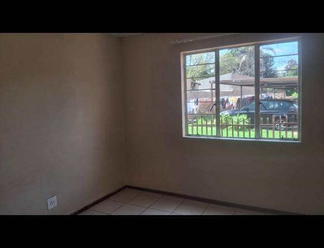 3 BEDROOM APARTMENT FOR SALE IN PRIMROSE